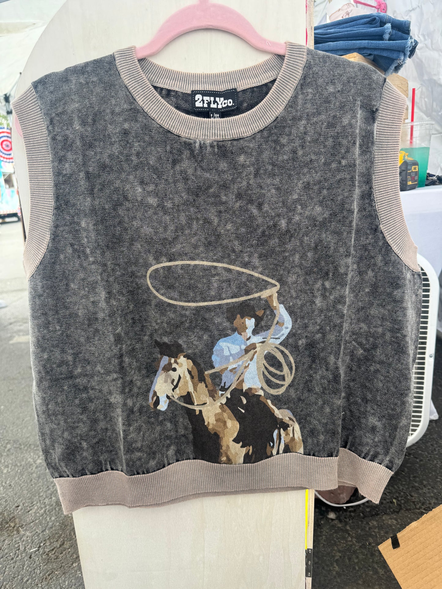 Swing Wide Vest