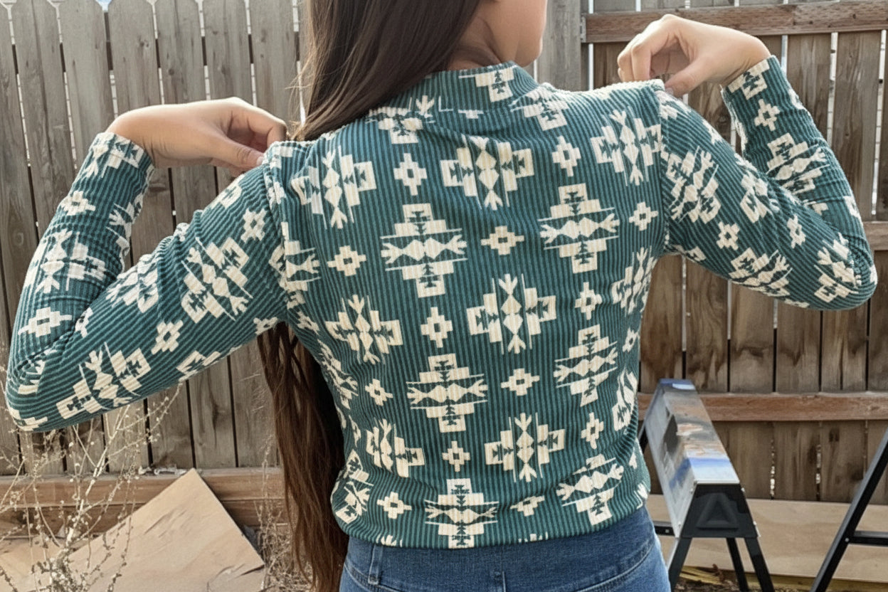 Cyan Canyon Top