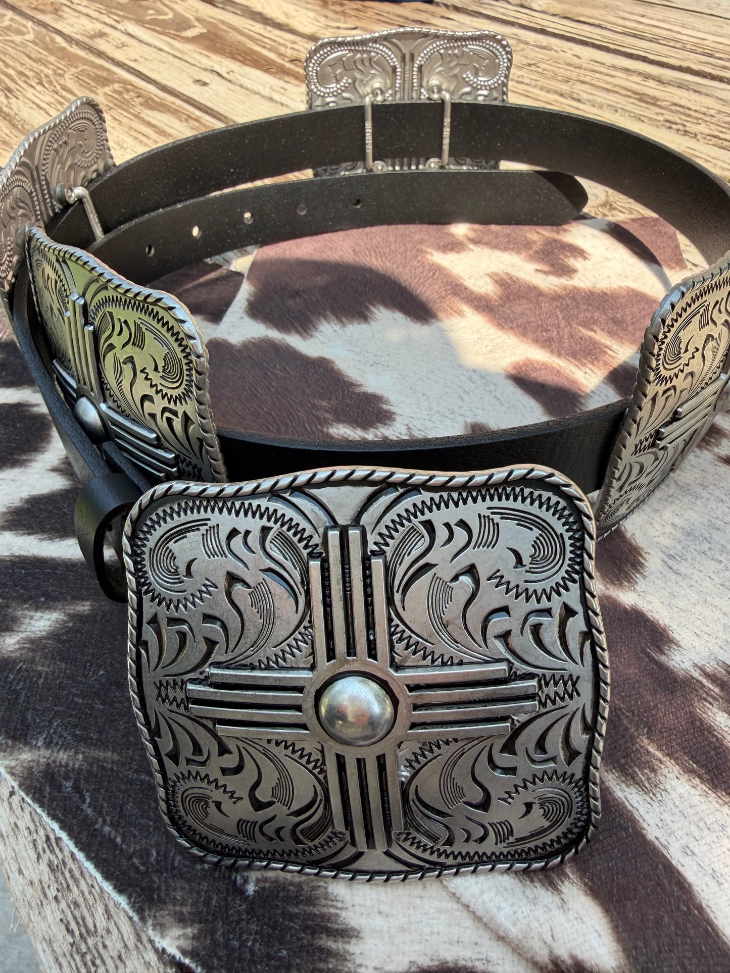 Genuine Leather w. Western Buckle- Size Concho Belt
