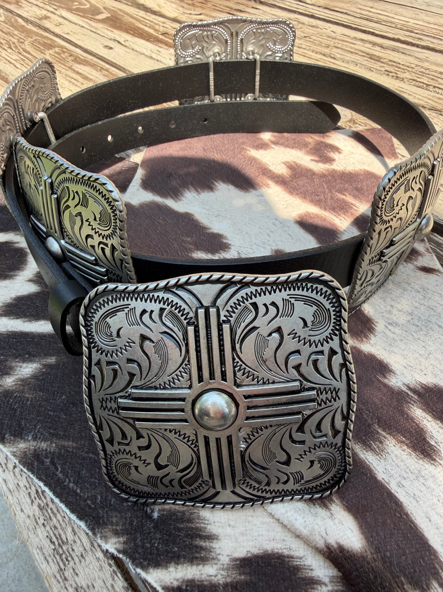 Genuine Leather w. Western Buckle- Size Concho Belt